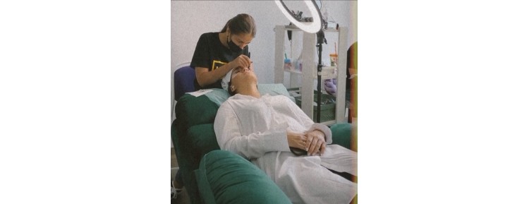 Lashmaker Кресло Реклайнер зеленое с электроприводом